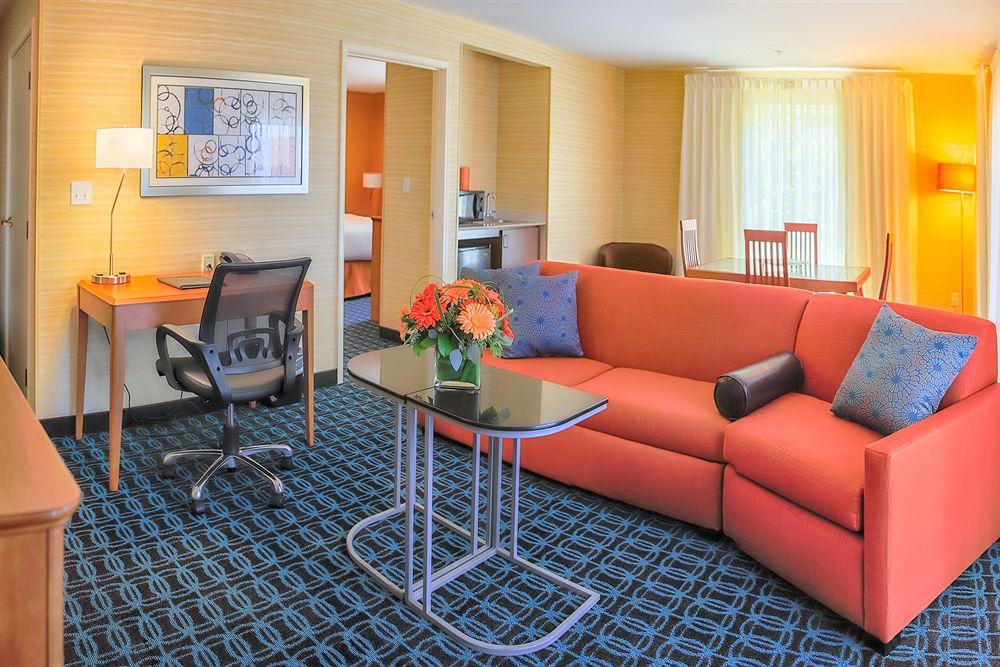 Fairfield Inn And Suites By Marriott San Jose Airport Екстериор снимка