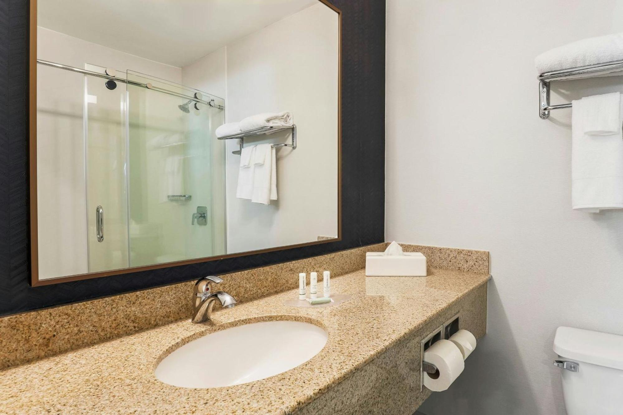 Fairfield Inn And Suites By Marriott San Jose Airport Екстериор снимка