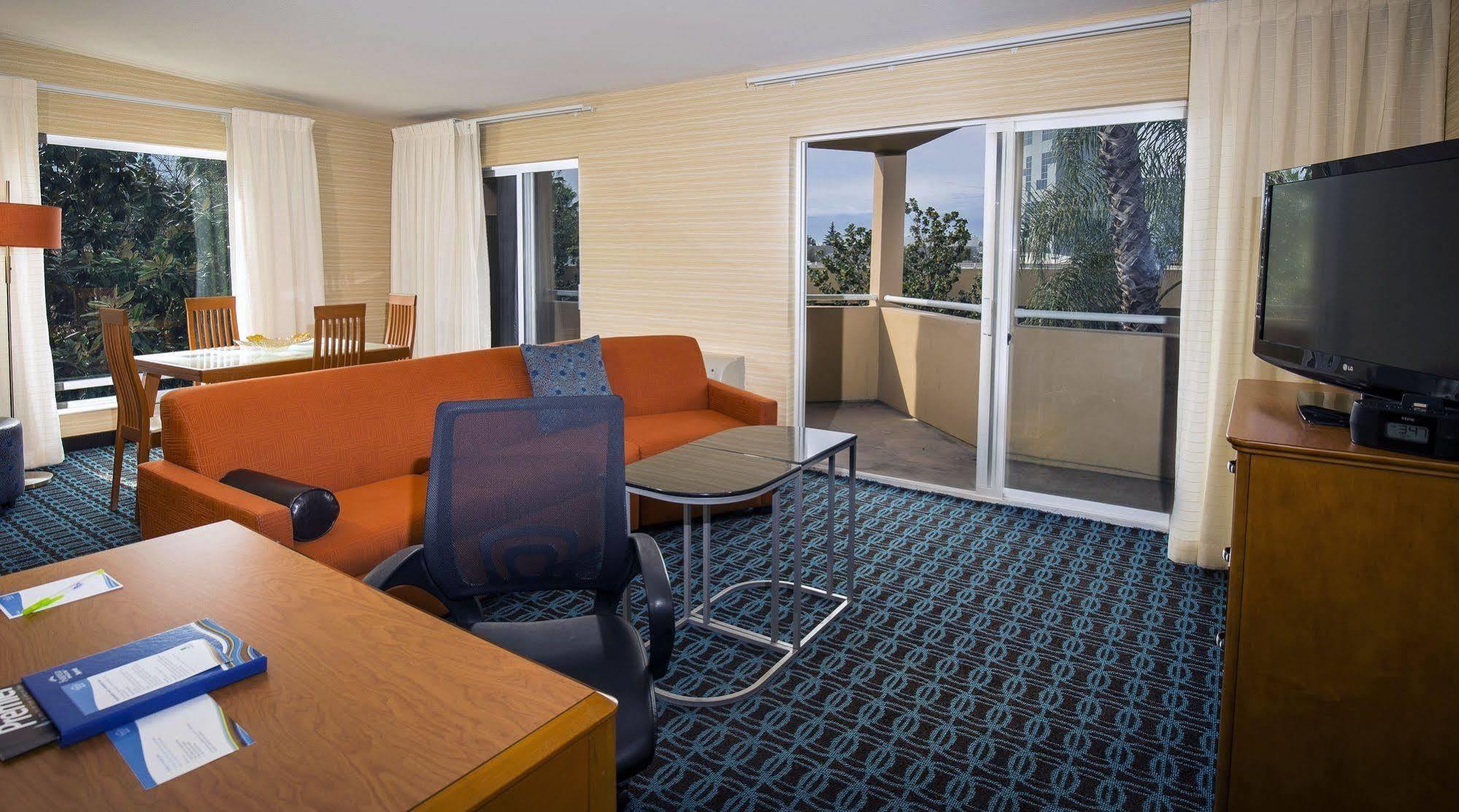 Fairfield Inn And Suites By Marriott San Jose Airport Екстериор снимка